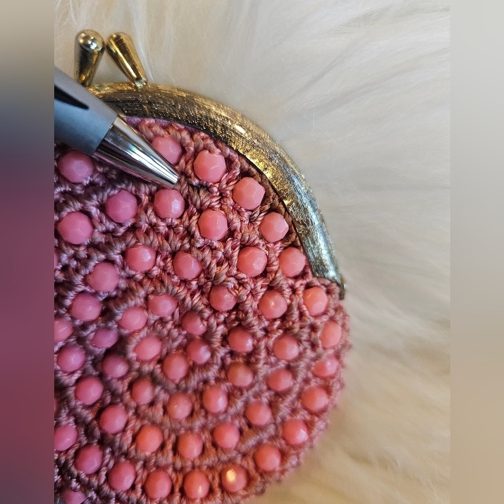 Pink Beaded Vintage Crocheted Coin Purse - Picture 6 of 10